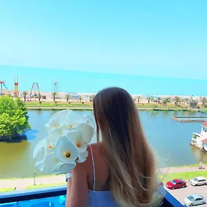 تحقق من التوفر
