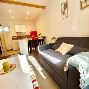 bel-appartement-atypique-centre-village.fr-provencehotel.com/