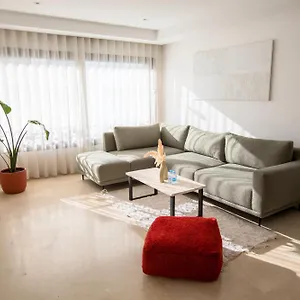 Standing 2-bedroom In Gauthier Appartement